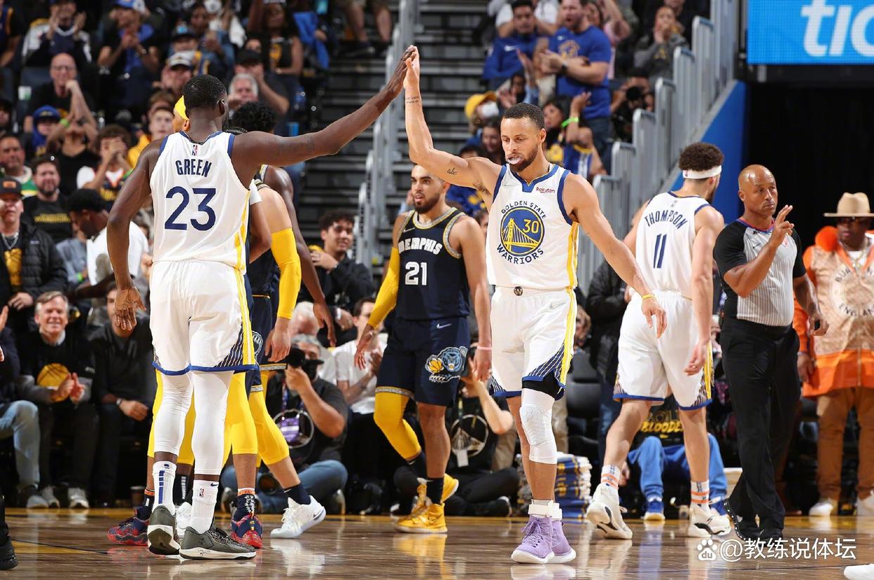 关于快船鏖战青岛队，库里带队取胜的信息